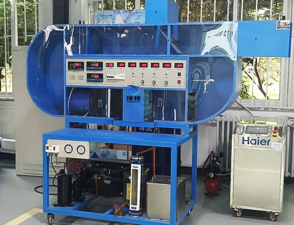 循環(huán)式空調(diào)過(guò)程實(shí)驗(yàn)平臺(tái)