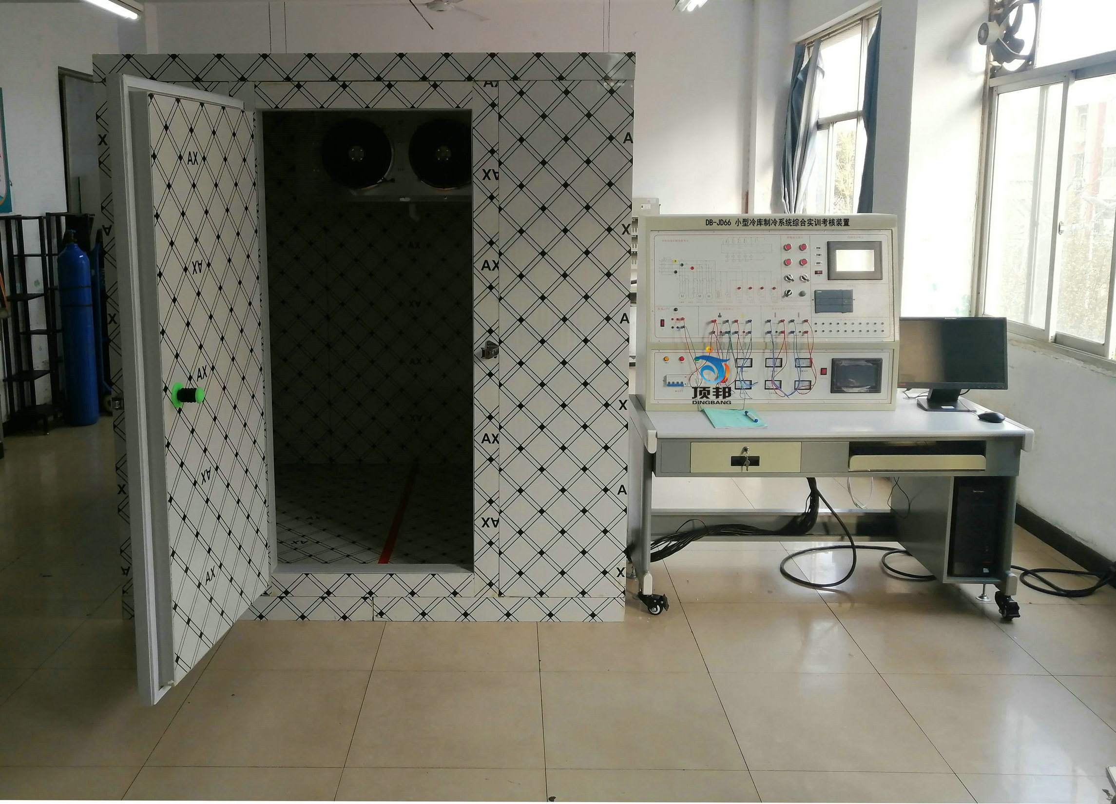 小型冷庫制冷系統(tǒng)綜合實訓考核裝置