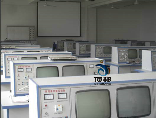 智能型家庭視聽影院綜合實(shí)驗(yàn)室設(shè)備(十合一)