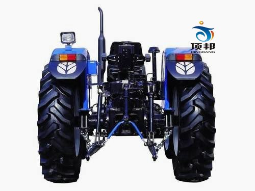 拖拉機四輪驅(qū)動系統(tǒng)實訓(xùn)臺