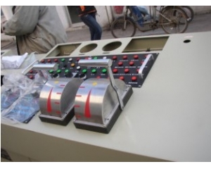 船舶航行信號(hào)燈系統(tǒng)實(shí)訓(xùn)裝置