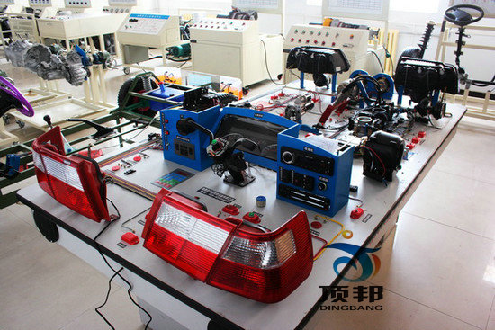 桑塔納3000全車仿真電路實(shí)驗(yàn)臺