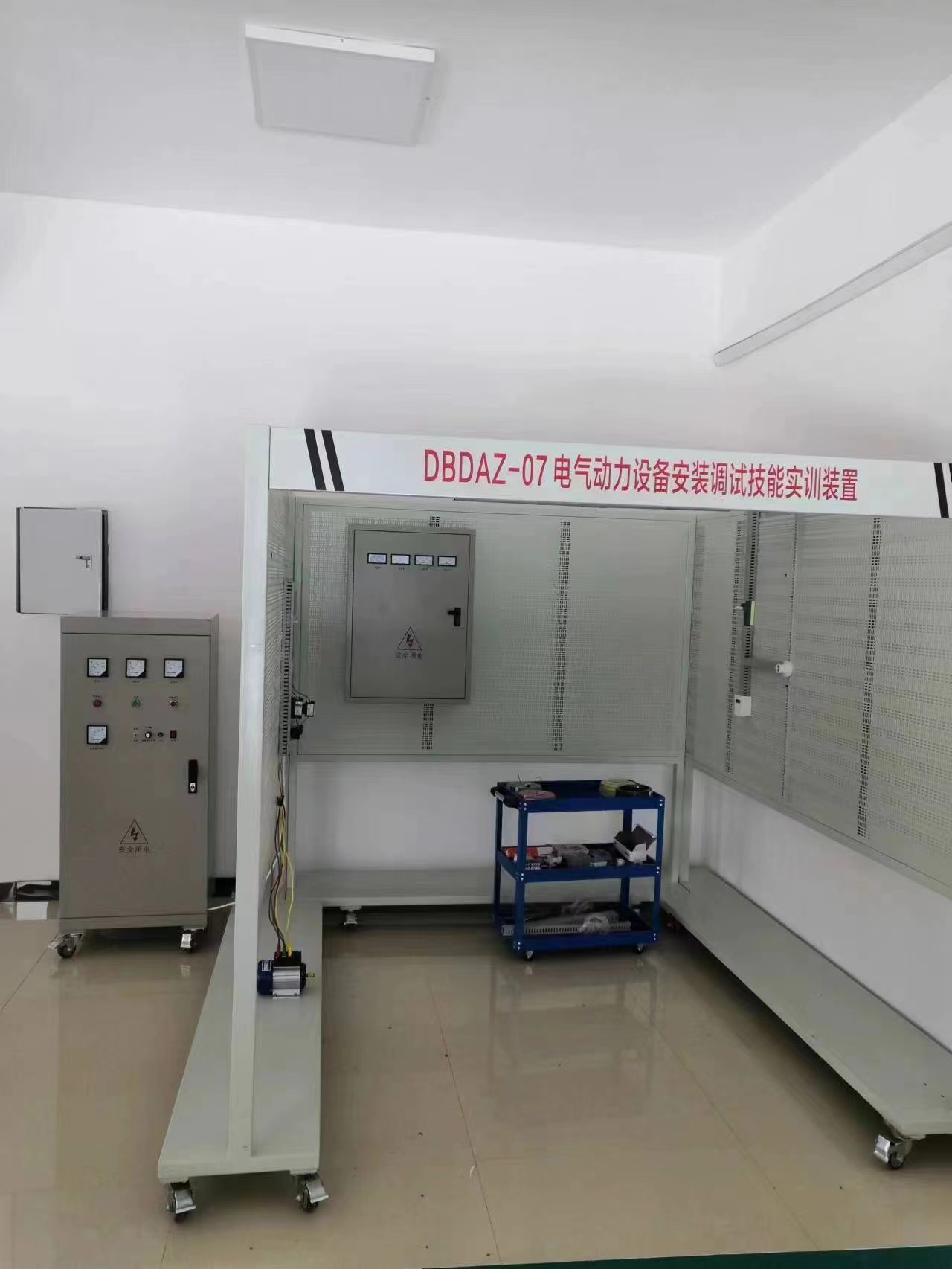 電氣動力設備安裝調(diào)試技能實訓裝置