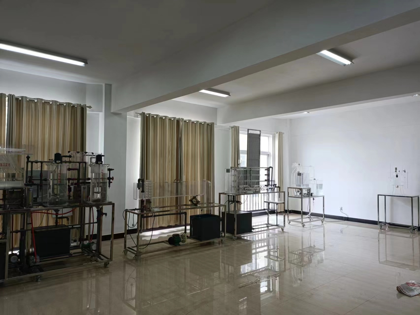 環(huán)境工程實驗室設(shè)備