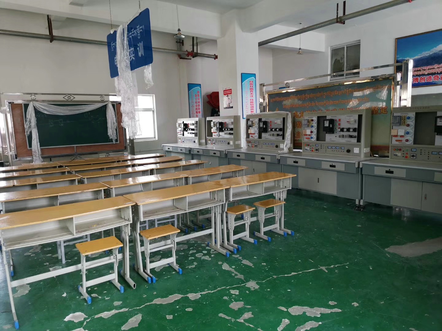 安全用電實(shí)訓(xùn)裝置