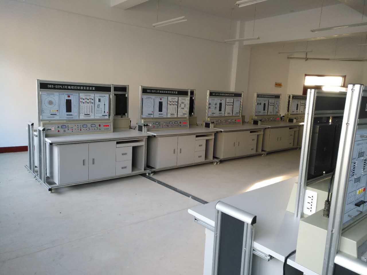 西門子PLC實(shí)訓(xùn)臺(tái)