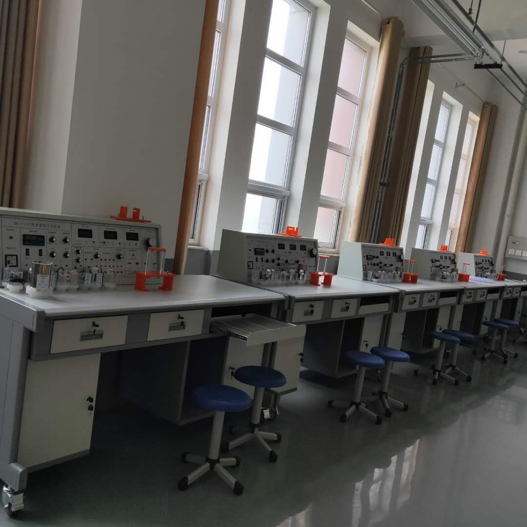 傳感器與檢測技術(shù)實(shí)驗(yàn)裝置