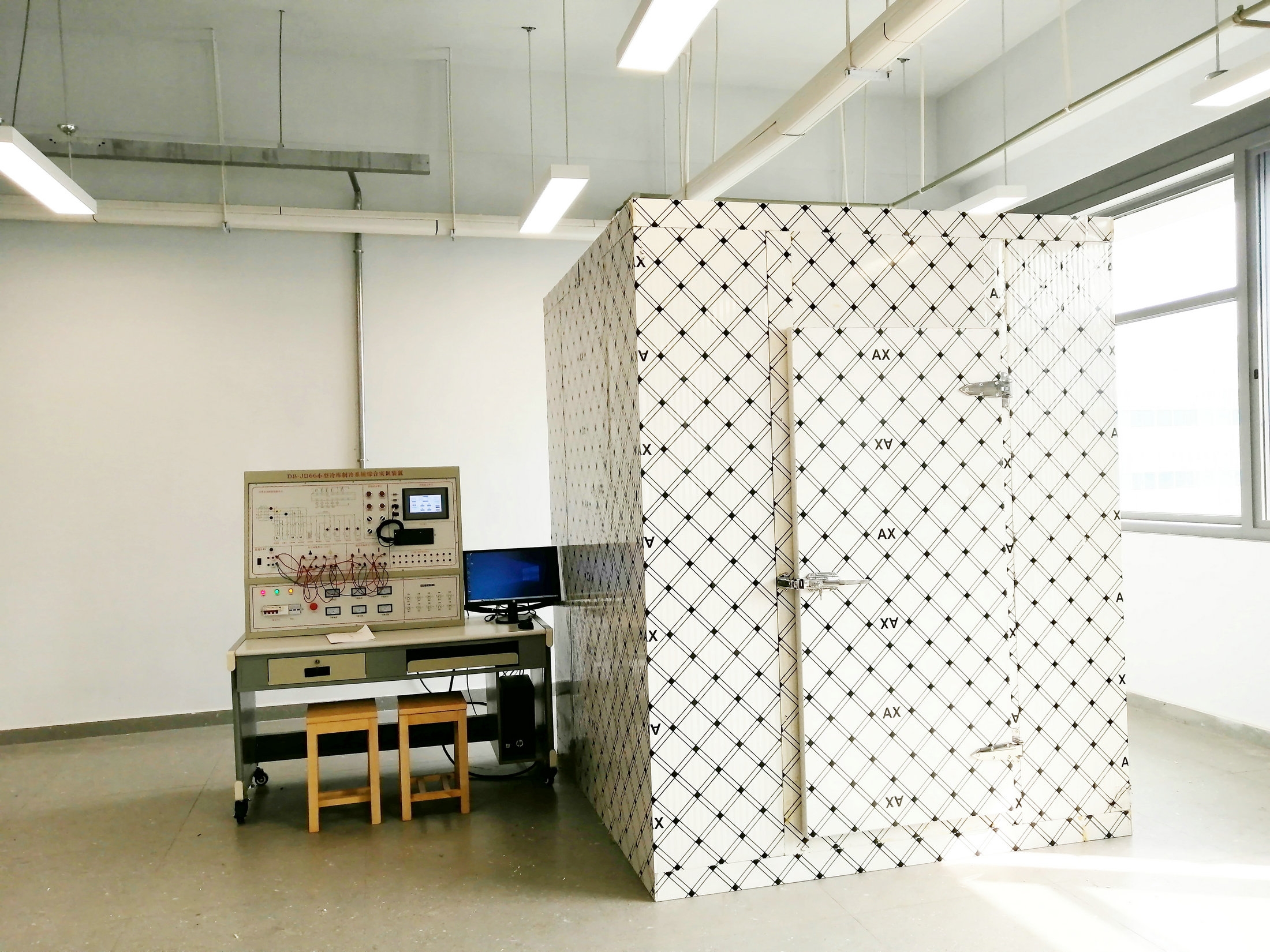 小型冷庫制冷系統(tǒng)綜合實訓考核裝置