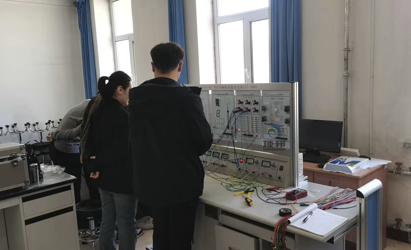 PLC可編程實驗室設(shè)備(S7-300)