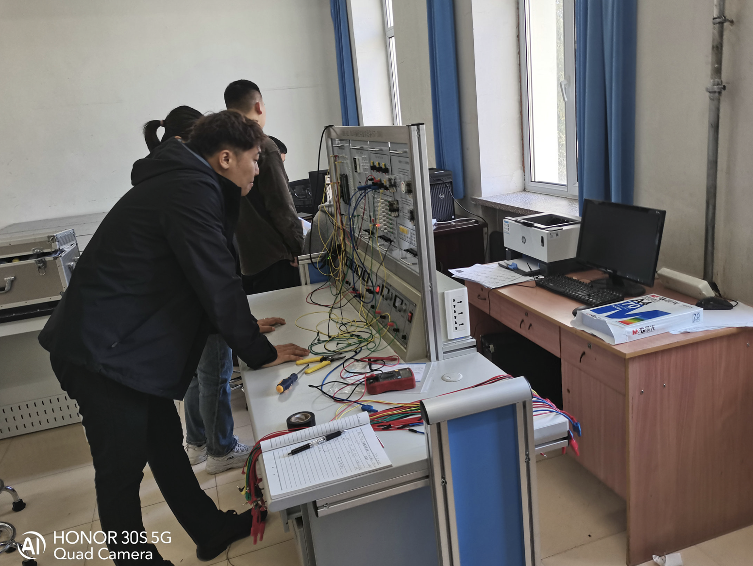 PLC可編程實驗室設(shè)備(S7-300)