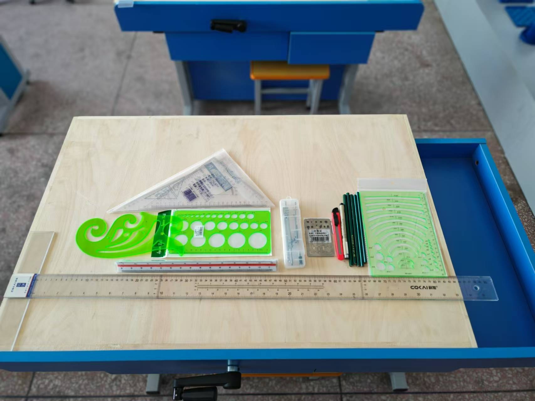 零部件測繪與制圖實(shí)訓(xùn)室設(shè)備