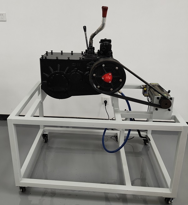 拖拉機(jī)變速器實訓(xùn)臺