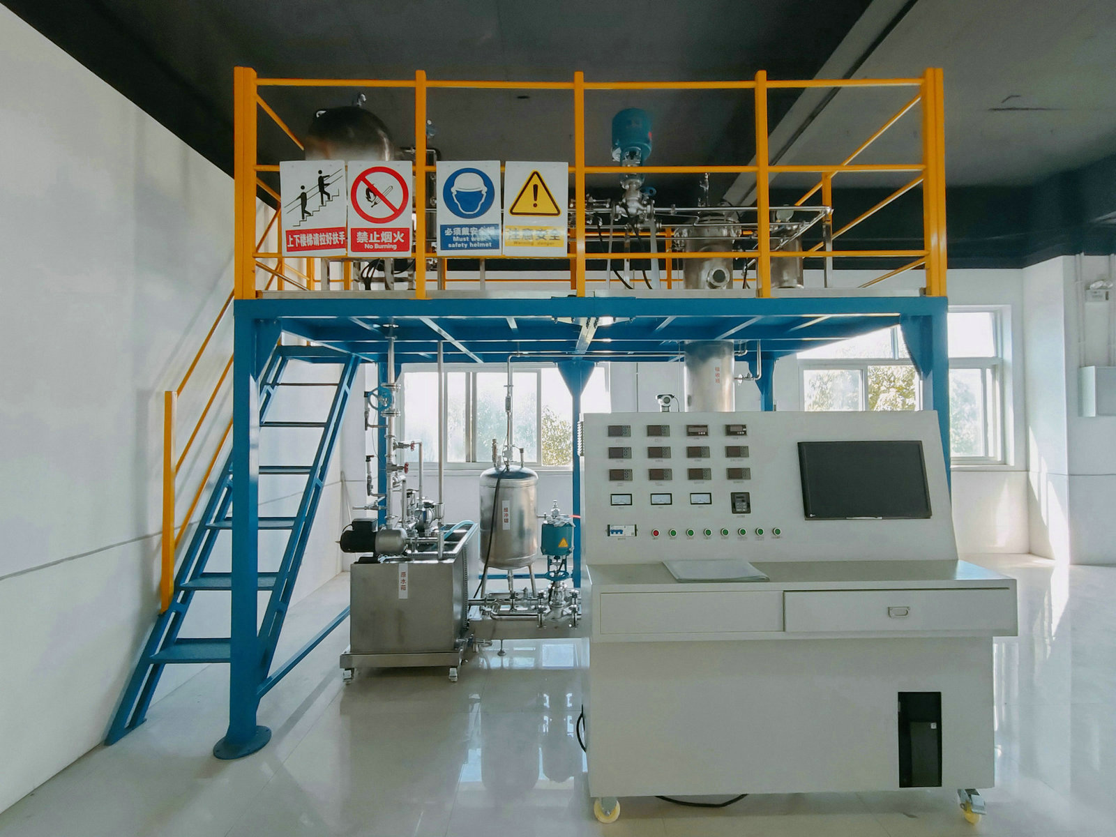 計算機(jī)過程控制流體輸送操作實(shí)訓(xùn)裝置