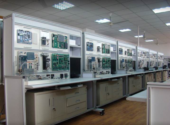 創(chuàng)新型測控傳感器技術(shù)綜合實驗實訓平臺