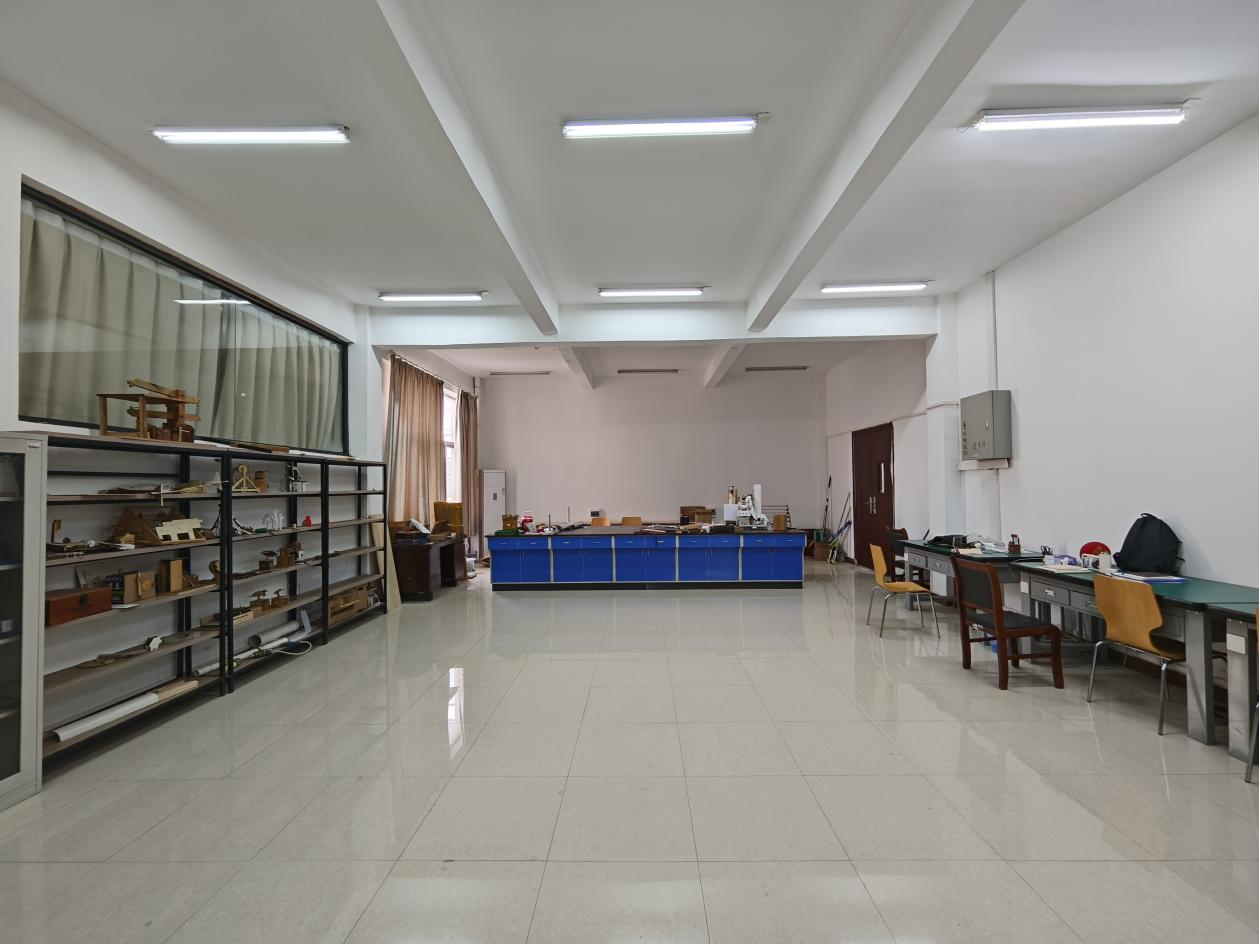 科技創(chuàng)新工作室